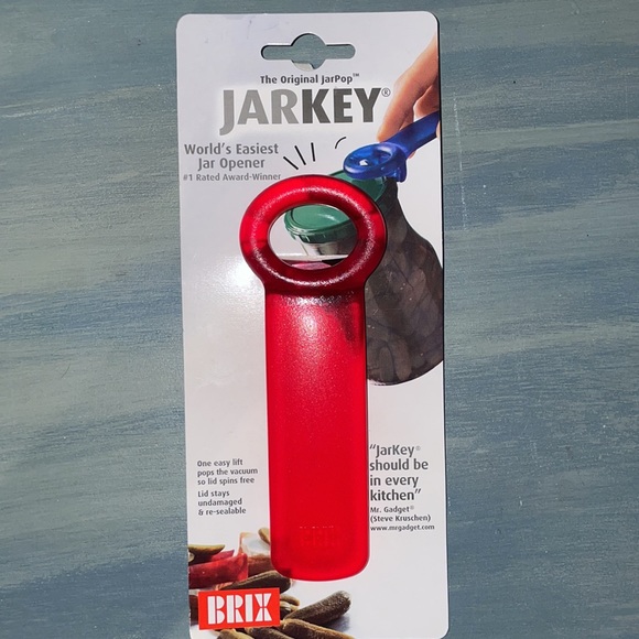 Kitchen Collection Jarkey, Simple Human Microfiber Mit, & Trudeau Pot Clip - Picture 4 of 8